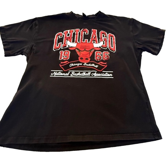 Ultra Game Chicago Bulls 1966 NBA Men's Black T-shirt;‎ Size M - Picture 3 of 4